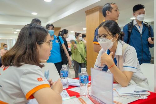 Hàng ngàn cơ hội việc làm cho sinh viên tại Ngày hội Internship Fai