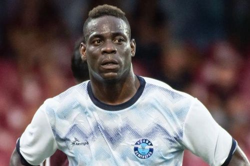 Huấn luyện viên đòi đánh Balotelli
