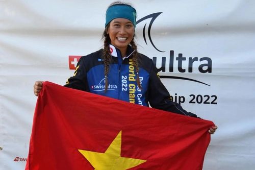 Nữ VĐV Việt Nam vô địch thế giới deca ultra triathlon