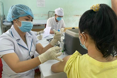 Sáng 29/8: Bộ Y tế phát động Chiến dịch tiêm vaccine phòng COVID-19 'vui Trung thu và tựu trường an toàn'