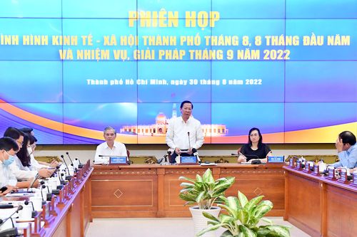 Kinh tế TPHCM tiếp đà phục hồi, có thể tăng trưởng vượt 6-6,5%