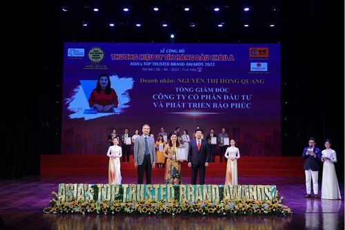 Hành trình của cô giáo trở thành nữ doanh nhân đạt giải 'Nhà lãnh đạo xuất sắc Châu Á 2022'