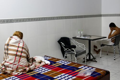 Tạm giữ hình sự 5 'tú ông' ở An Giang