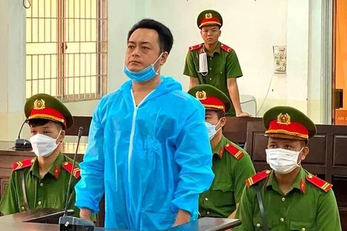 Sa ngã nhiều lần vào ma túy