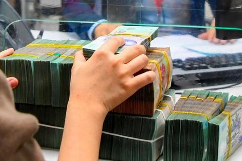 Lãi suất tiếp tục tăng, gửi tiền tiết kiệm có là một giải pháp 'hay'?