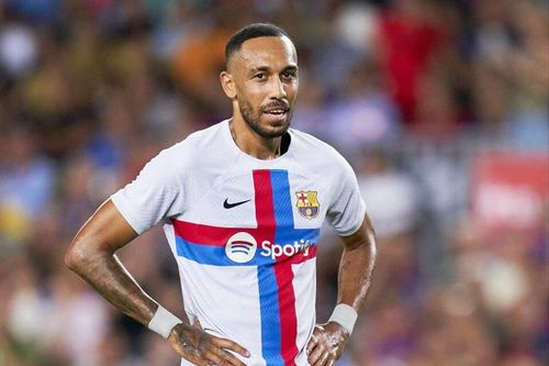 Aubameyang nguy cơ bể kèo sang Chelsea vì gãy xương hàm
