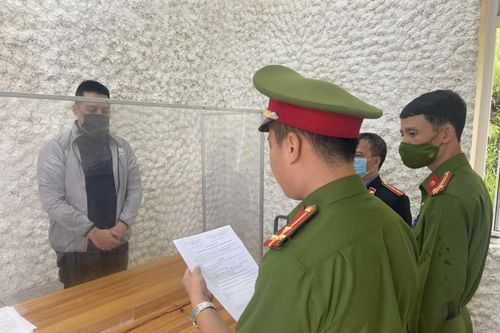 Phê chuẩn khởi tố bị can, bắt tạm giam nhân viên bưu cục tham ô tài sản