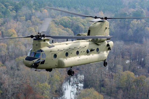 Quân đội Mỹ dừng hoạt động toàn bộ trực thăng vận tải Chinook