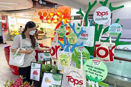 Central Retail tại Việt Nam lần đầu tiên triển khai 'Ngày không túi nilon'