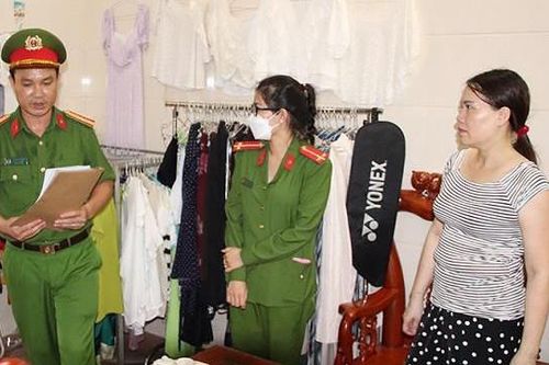 Quảng Bình: Nữ nhân viên bán bảo hiểm chiếm đoạt tiền khách hàng