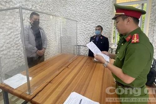 Mâu thuẫn với vợ, nhân viên chán nản lấy 1,3 tỷ đồng của công ty rồi bỏ trốn