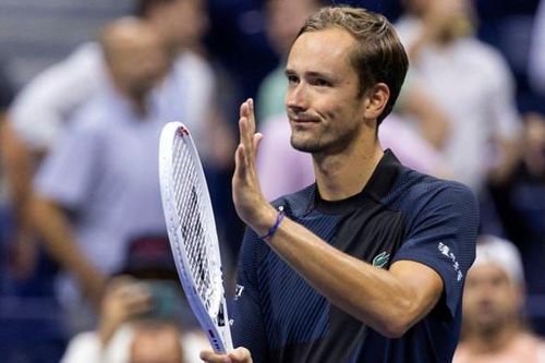 Medvedev thẳng tiến vòng 3 US Open