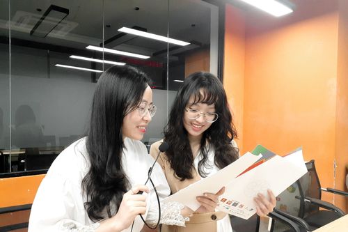 Hai tiếng học lấy hơi, thở bụng, đọc nhấn nhá ở lớp MC