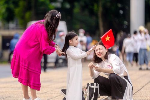 Nhân dân Thủ đô vui mừng chào đón Quốc khánh 2/9