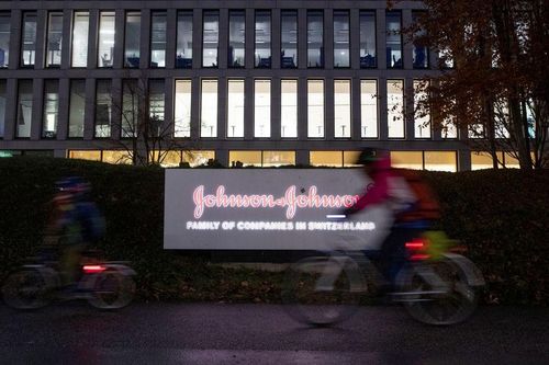 Vụ kiện thuốc giảm đau opioid: Johnson & Johnson chi hơn 40 triệu USD dàn xếp tránh ra tòa