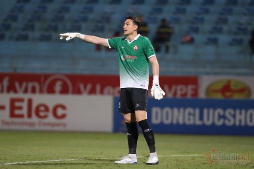 Đặng Văn Lâm ra mắt, Bình Định thắng đậm Hà Nội