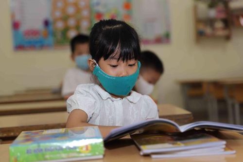 Hà Nội tạm thời chưa thu học phí năm học 2022-2023