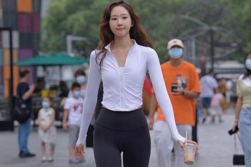Đấu tranh để bình thường hóa quần legging ở Trung Quốc