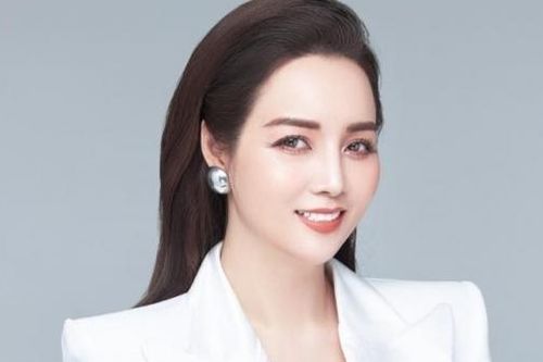Diễn viên Mai Thu Huyền phim 'Những ngọn nến trong đêm' bây giờ ra sao?