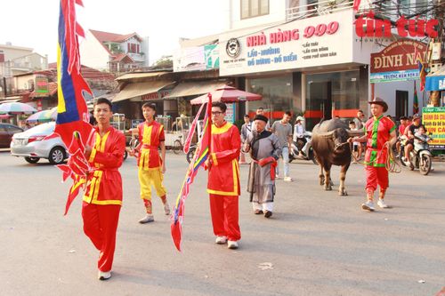 Độc đáo lễ trình trâu ở Đồ Sơn