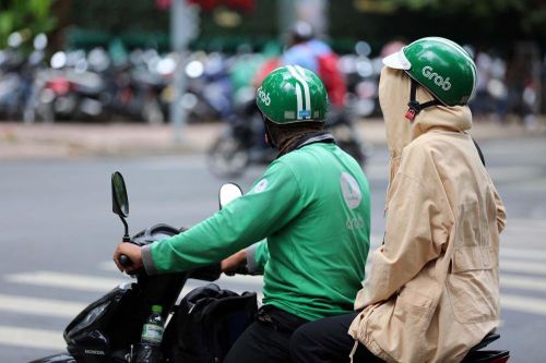Grab, be thu phụ phí cao điểm nghỉ lễ Quốc khánh, khách thấy phản cảm