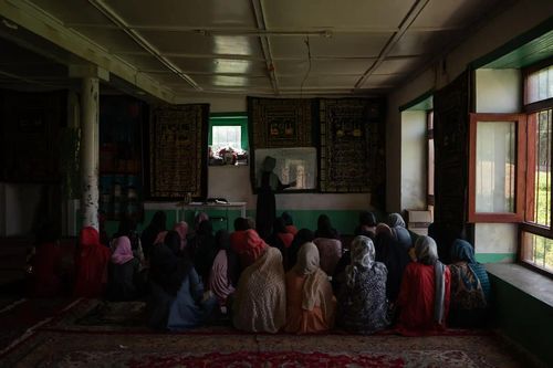 Những ngôi trường bí mật ở Afghanistan