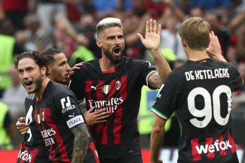Milan đánh bại Inter sau trận derby đầy kịch tính, giàu cảm xúc và rất nhiều người hùng