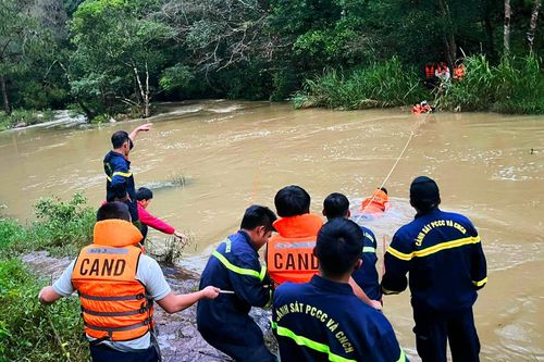 Cấm dã ngoại, thể thao mạo hiểm tự phát ở Tuyền Lâm và Bidoup-Núi Bà
