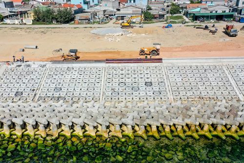 2 tuyến kè biển trăm tỷ ở Quảng Ngãi chạy đua về đích trước mùa bão