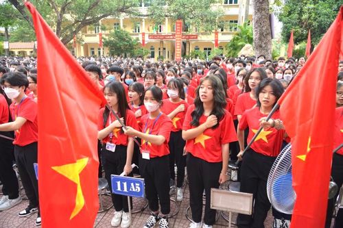 Rộn ràng không khí khai giảng năm học mới 2022-2023