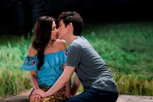 Quý bà và cái kết cay đắng sau cuộc chơi tình, tiền với 'phi công trẻ'