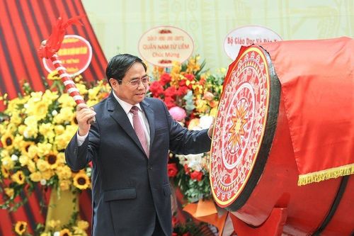 Nhà trường là nền tảng, học sinh là trung tâm, thầy cô là động lực