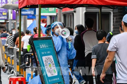 Thâm Quyến (Trung Quốc) triển khai các biện pháp mới phòng chống COVID-19