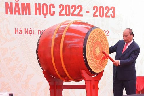 Chủ tịch nước: Giáo dục là nền tảng của sự phát triển bền vững