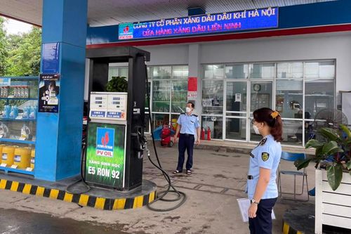 Phát hiện 6 cây xăng hết cả xăng lẫn dầu trong 4 ngày nghỉ lễ 2/9