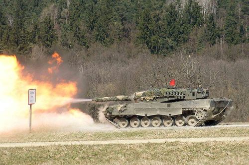 Xe tăng Leopard 2A4 của Đức lần đầu xuất hiện trong cuộc xung đột Nga - Ukraine?