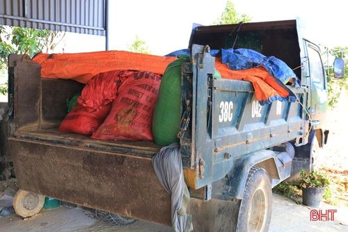 Phát hiện hơn 2 tấn mỡ động vật không rõ nguồn gốc tại Hương Sơn