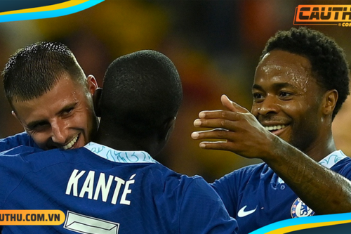 Sterling lọt danh sách 'hiếm có, khó tìm' của Champions League