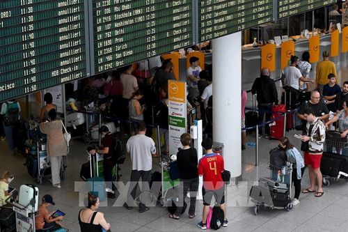 Đức: Phi công Lufthansa tiếp tục đình công