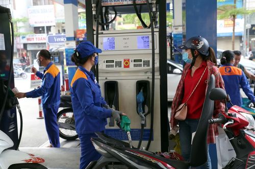 Một số tỉnh thiếu xăng dầu cục bộ