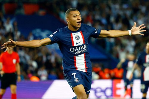 Mbappe tỏa sáng giúp PSG hạ Juventus