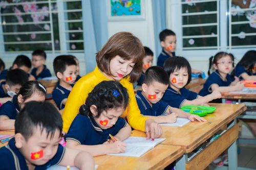 Giáo dục cần giúp trẻ 'định vị' và thấu hiểu chính mình