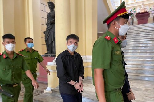 Lừa đảo bán tour du lịch nước ngoài, chiếm đoạt gần 10 tỷ đồng