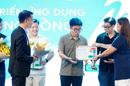Google vinh danh 4 sinh viên Việt Nam với dự án 'Phát triển ứng dụng vì cộng đồng'