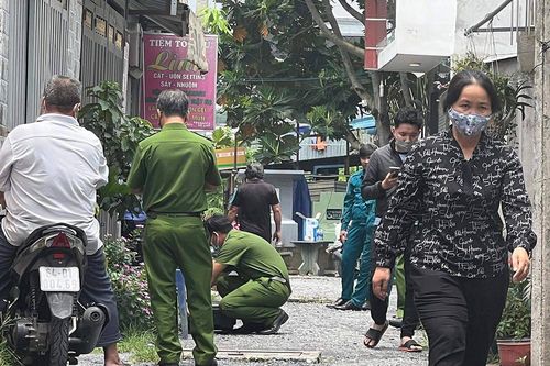 Người phụ nữ tử vong với vết cắt ở cổ, người tình kém 11 tuổi đầu thú