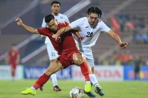 Thi đấu 10 người, U20 Việt Nam vẫn giành chiến thắng 2-0 trước Palestine
