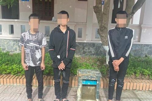 Nghệ An: Bắt nhóm thiếu niên trộm cắp tiền công đức đền, chùa và nhà thờ