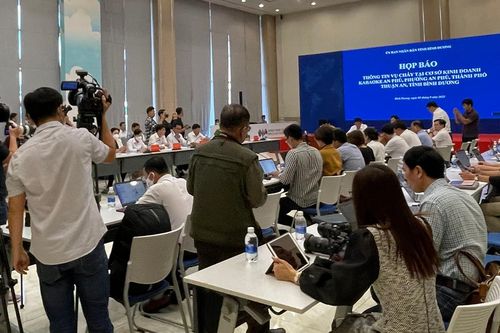 Vụ cháy quán karaoke 32 người chết tại Bình Dương có thể do chập điện