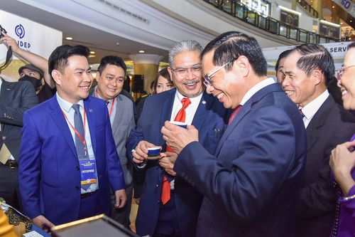 Đưa văn hóa, thương mại, ẩm thực và nghệ thuật Việt Nam đến Brunei