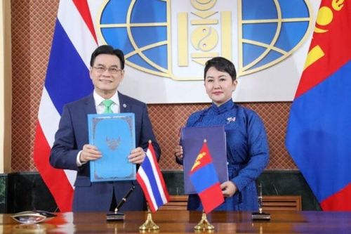 Phó Thủ tướng Thái Lan thăm Mông Cổ